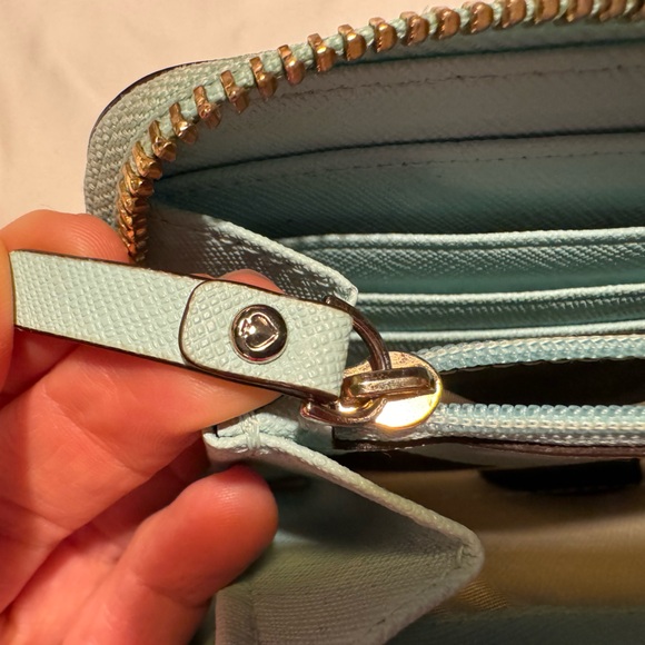 Kate Spade Wallet -turquoise with polka dot lining - Picture 2 of 4